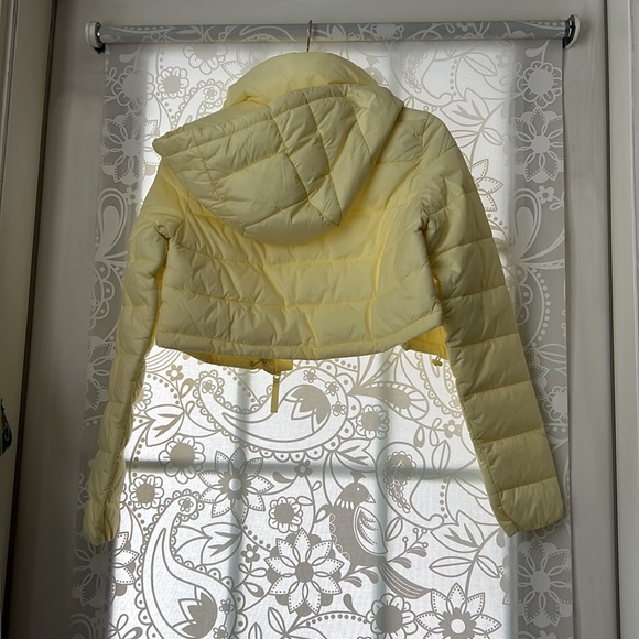 Zara Cropped Puffer - Picture 9 of 15